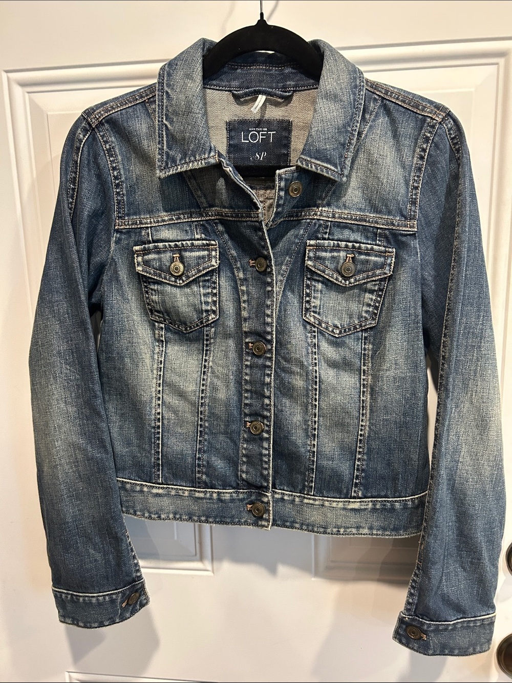 LOFT Ann Taylor Sm Petite Faded Blue Denim Trucker Jacket NWOT